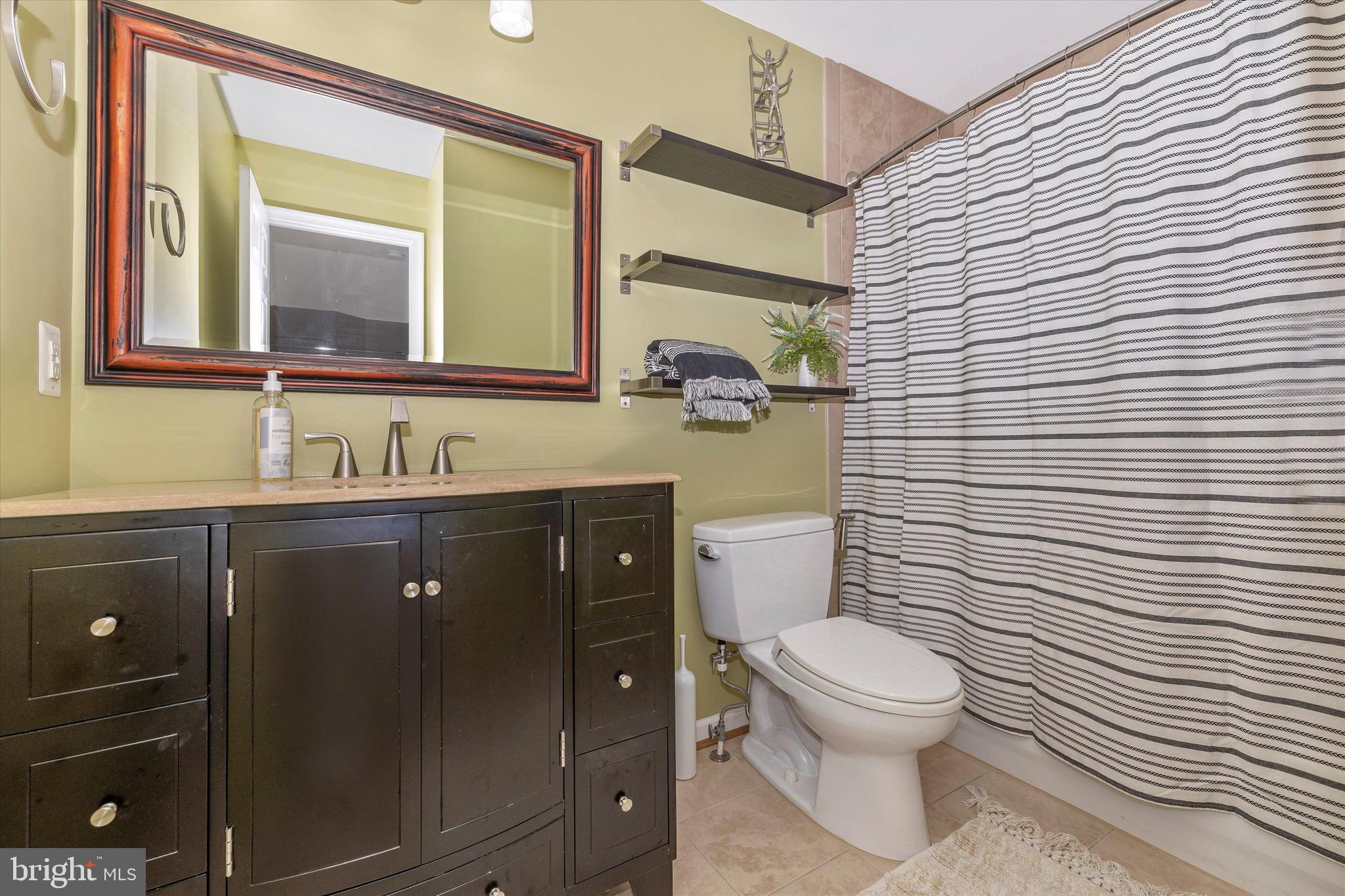7632 Weedon Road Adamstown, MD 21710 - Photo 39 of 93 Upper level full bath #1