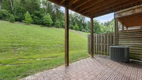 $515,000 | 169 Stonecrest Drive, Nashville, TN 37209