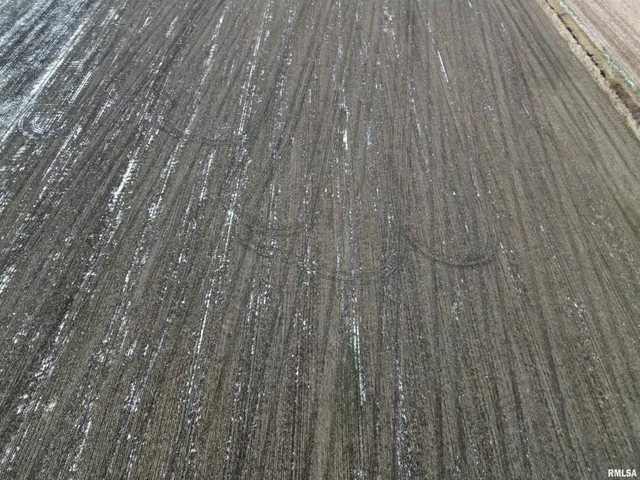 $957,000 | 0 County Road 700 Road East, Mount Carmel, IL 62863