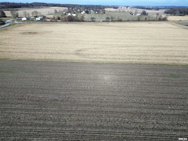 $957,000 | 0 County Road 700 Road East, Mount Carmel, IL 62863