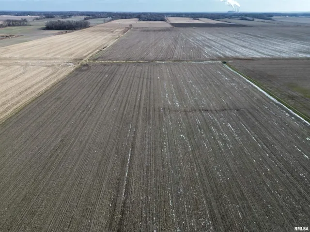 $957,000 | 0 County Road 700 Road East, Mount Carmel, IL 62863