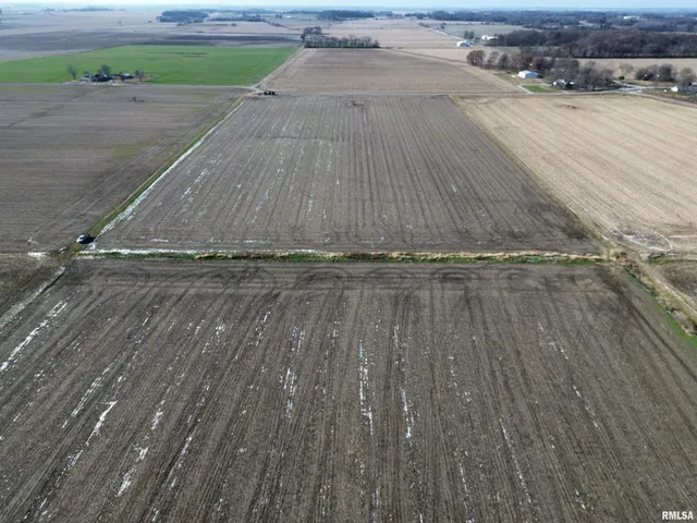 $957,000 | 0 County Road 700 Road East, Mount Carmel, IL 62863