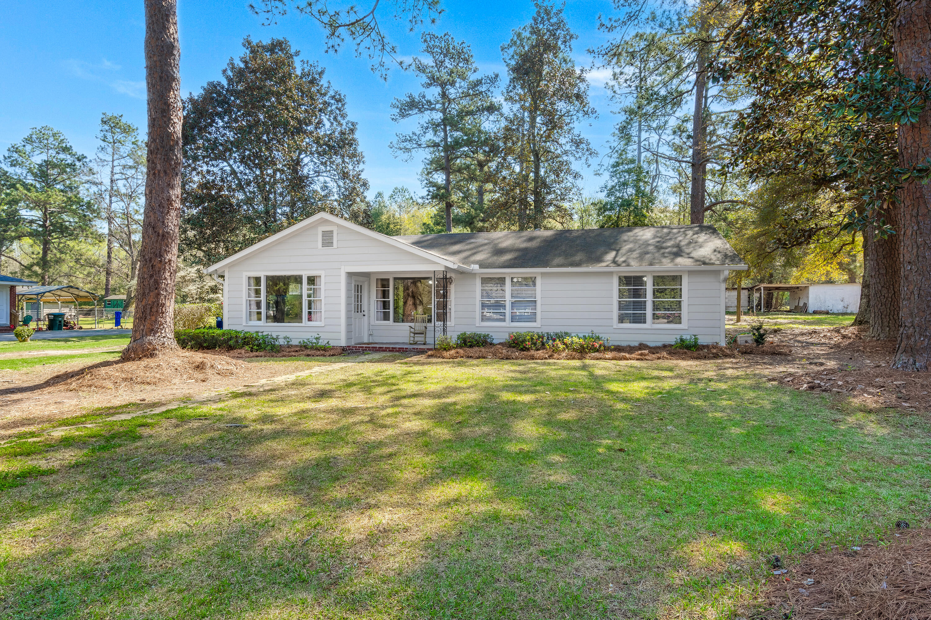 706 Ridge Saint George Sc 29477 St. George, SC 29477 - Photo 2 of 28 2