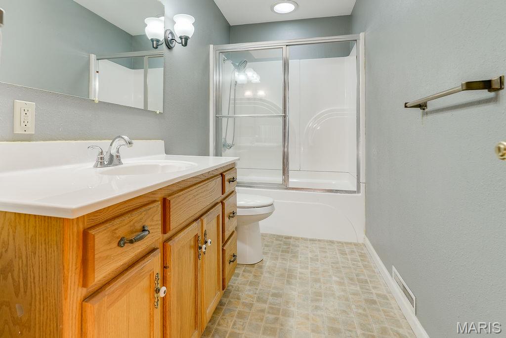 701 Nebraska Street Bethalto, IL 62010 - Photo 15 of 32