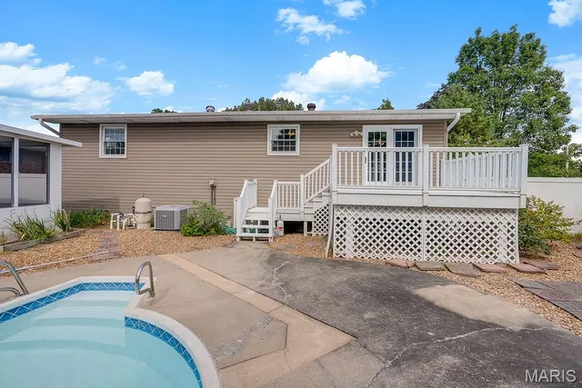 $255,000 | 701 Nebraska Street, Bethalto, IL 62010