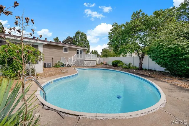 $255,000 | 701 Nebraska Street, Bethalto, IL 62010