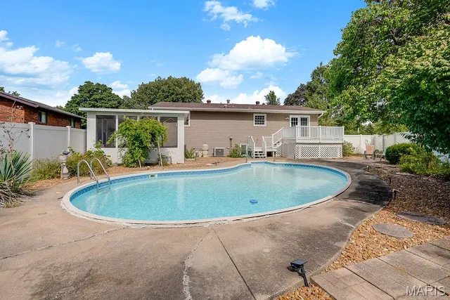 $255,000 | 701 Nebraska Street, Bethalto, IL 62010