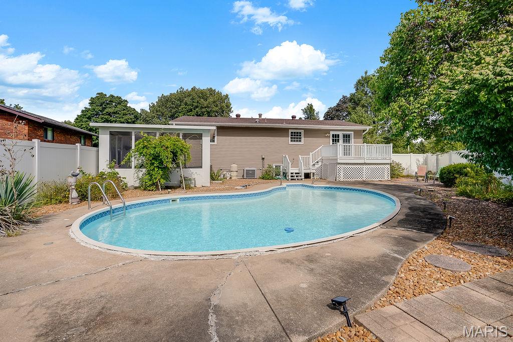 701 Nebraska Street Bethalto, IL 62010 - Photo 3 of 32