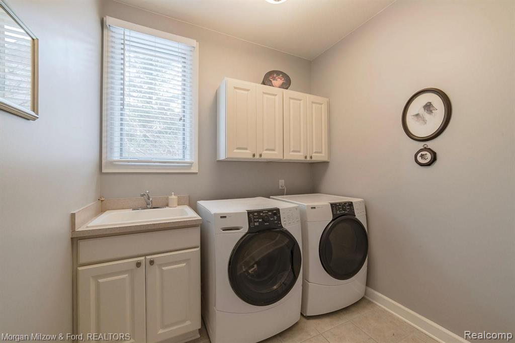 6968 Oakhurst Ridge Road Clarkston, MI 48348 - Photo 25 of 65