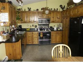 54 Reese Circle Rockingham, VT 05101 - Photo 4 of 12 Gallery Image 4