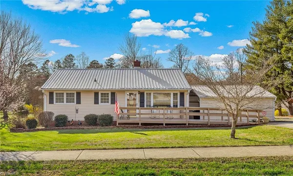 $289,995 | 407 North 9th Street, Mebane, NC 27302