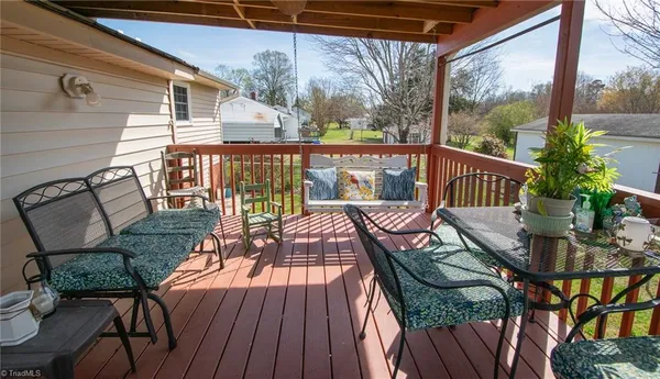 $289,995 | 407 North 9th Street, Mebane, NC 27302