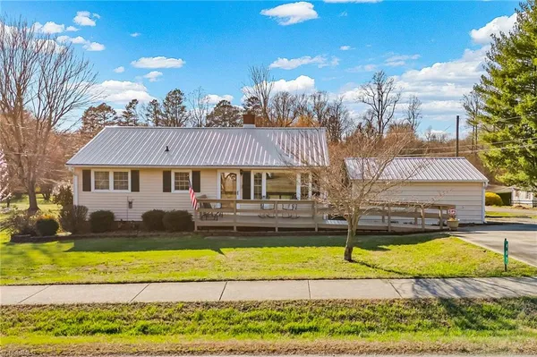 $289,995 | 407 North 9th Street, Mebane, NC 27302