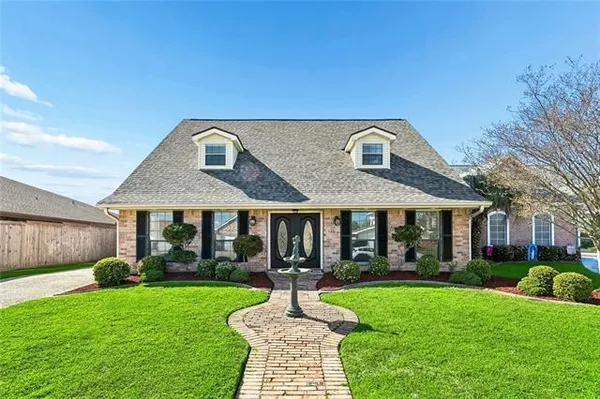 $335,000 | 120 Columbia Place, Slidell, LA 70458