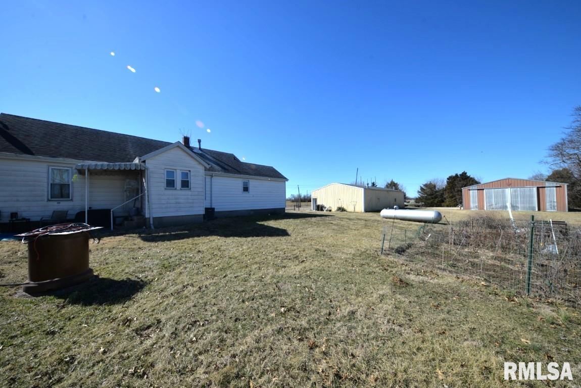 10616 East Freesia Road Mount Vernon, IL 62864 - Photo 12 of 27 Gallery Image 12