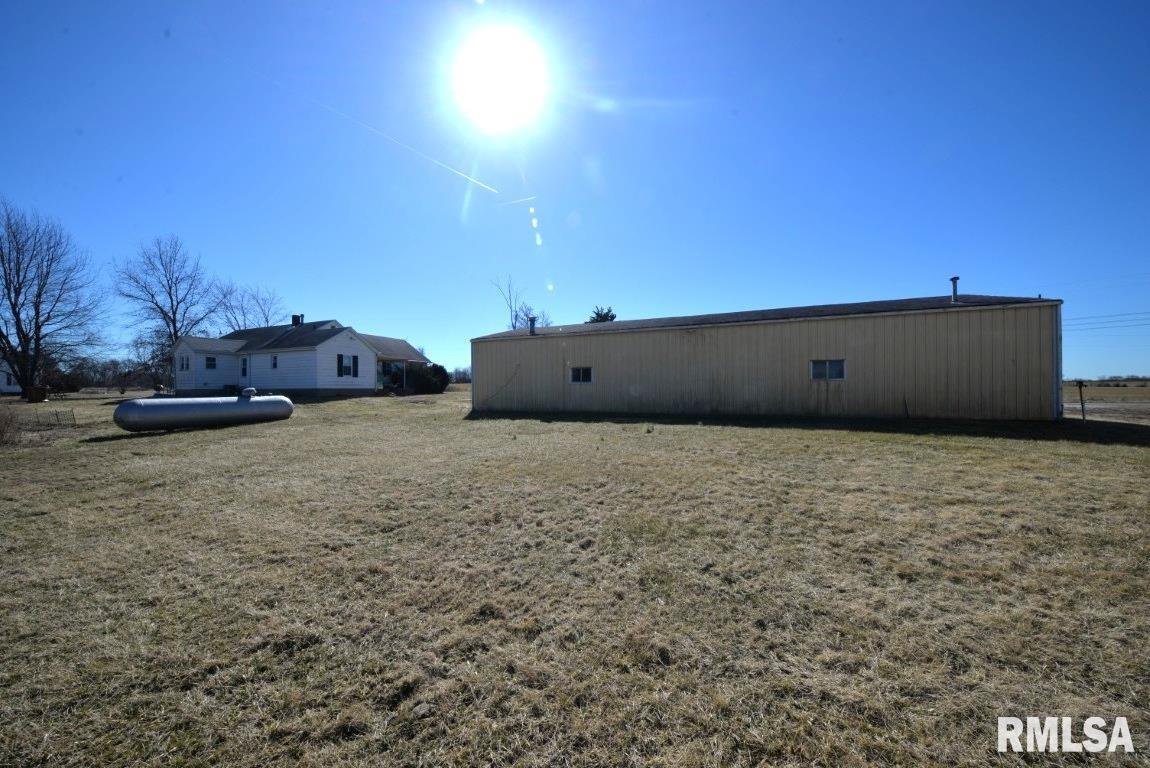 10616 East Freesia Road Mount Vernon, IL 62864 - Photo 8 of 27 Gallery Image 8