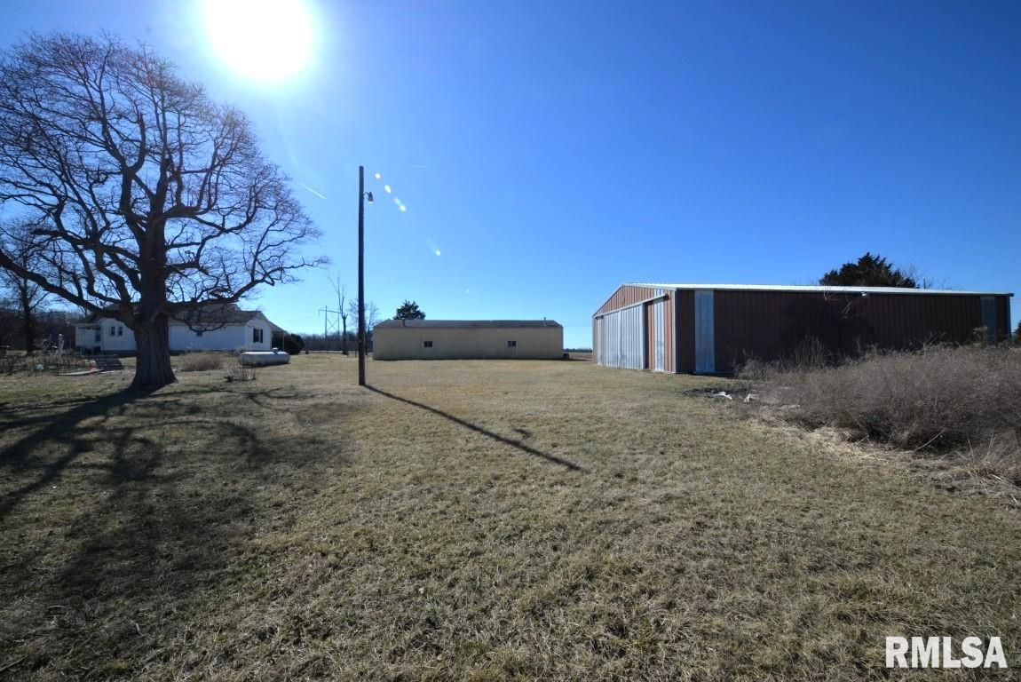 10616 East Freesia Road Mount Vernon, IL 62864 - Photo 10 of 27 Gallery Image 10