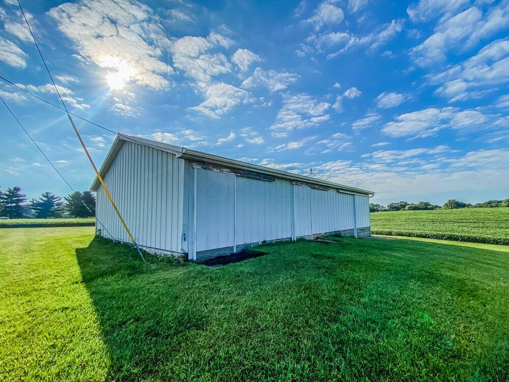 3765 Bell Station Road Circleville, OH 43113 - Photo 44 of 58 Multiple doors!