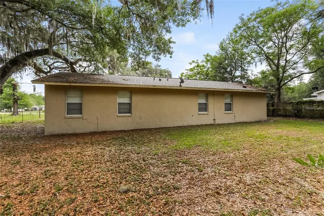$1,895 | 441 South Sparkman Avenue, Orange City, FL 32763