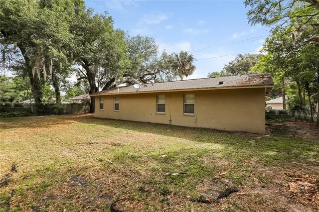 $1,895 | 441 South Sparkman Avenue, Orange City, FL 32763