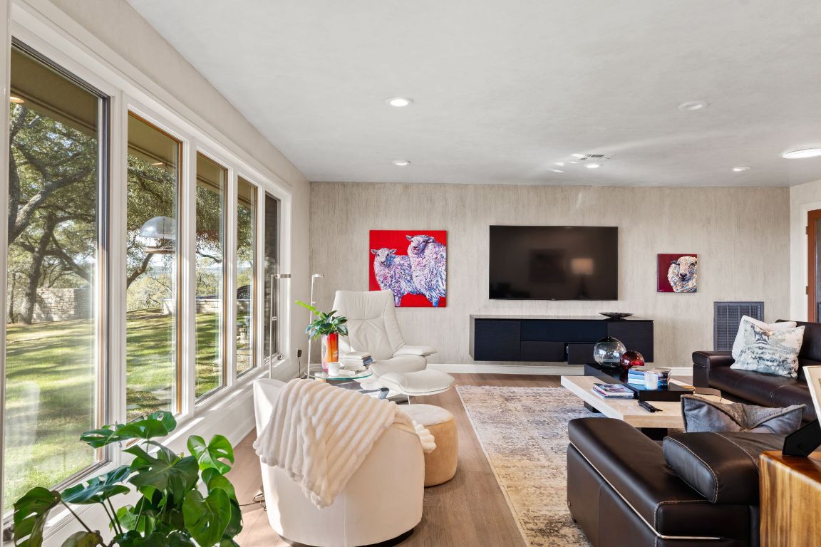 2910 Fall Creek Road Spicewood, TX 78669 - Photo 13 of 39