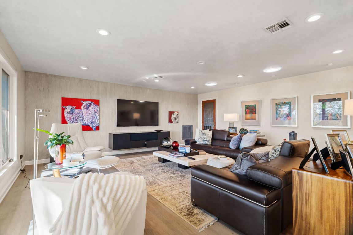 2910 Fall Creek Road Spicewood, TX 78669 - Photo 14 of 39