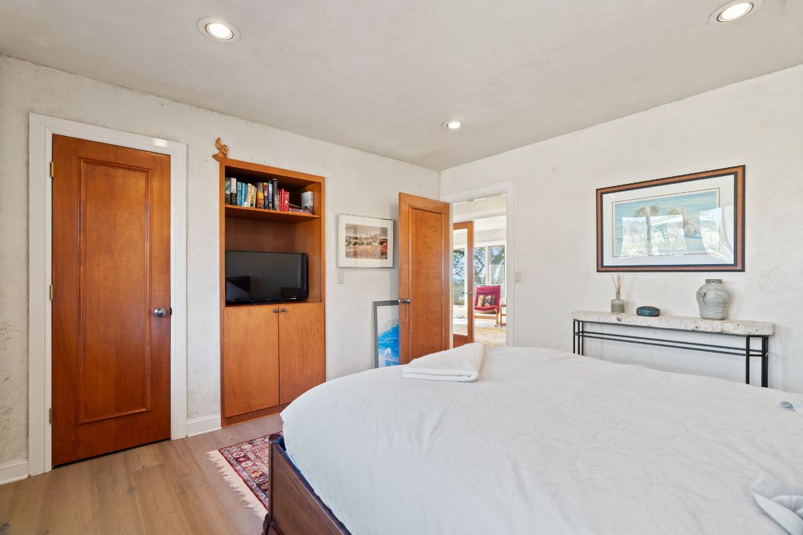 2910 Fall Creek Road Spicewood, TX 78669 - Photo 21 of 39