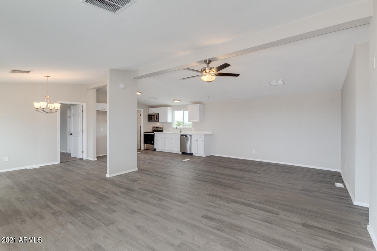 33850 West Steen Road Maricopa, AZ 85138 - Photo 7 of 28 06-Steen