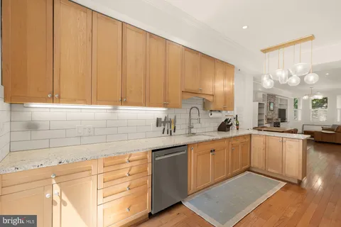 $1,350,000 | 502 12th Street Northeast, Washington, DC 20002