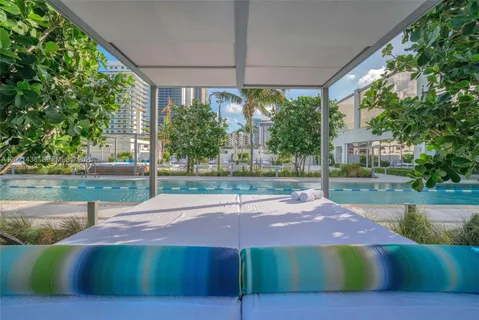 $990,000 | 700 Northeast 26th Terrace, Unit 2105, Miami, FL 33137