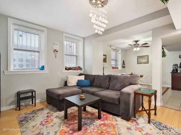 $319,900 | 2118 West North Avenue, Unit G, Chicago, IL 60647