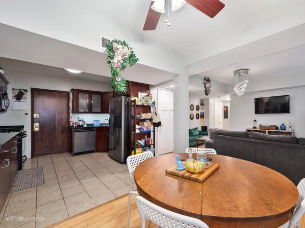 $319,900 | 2118 West North Avenue, Unit G, Chicago, IL 60647