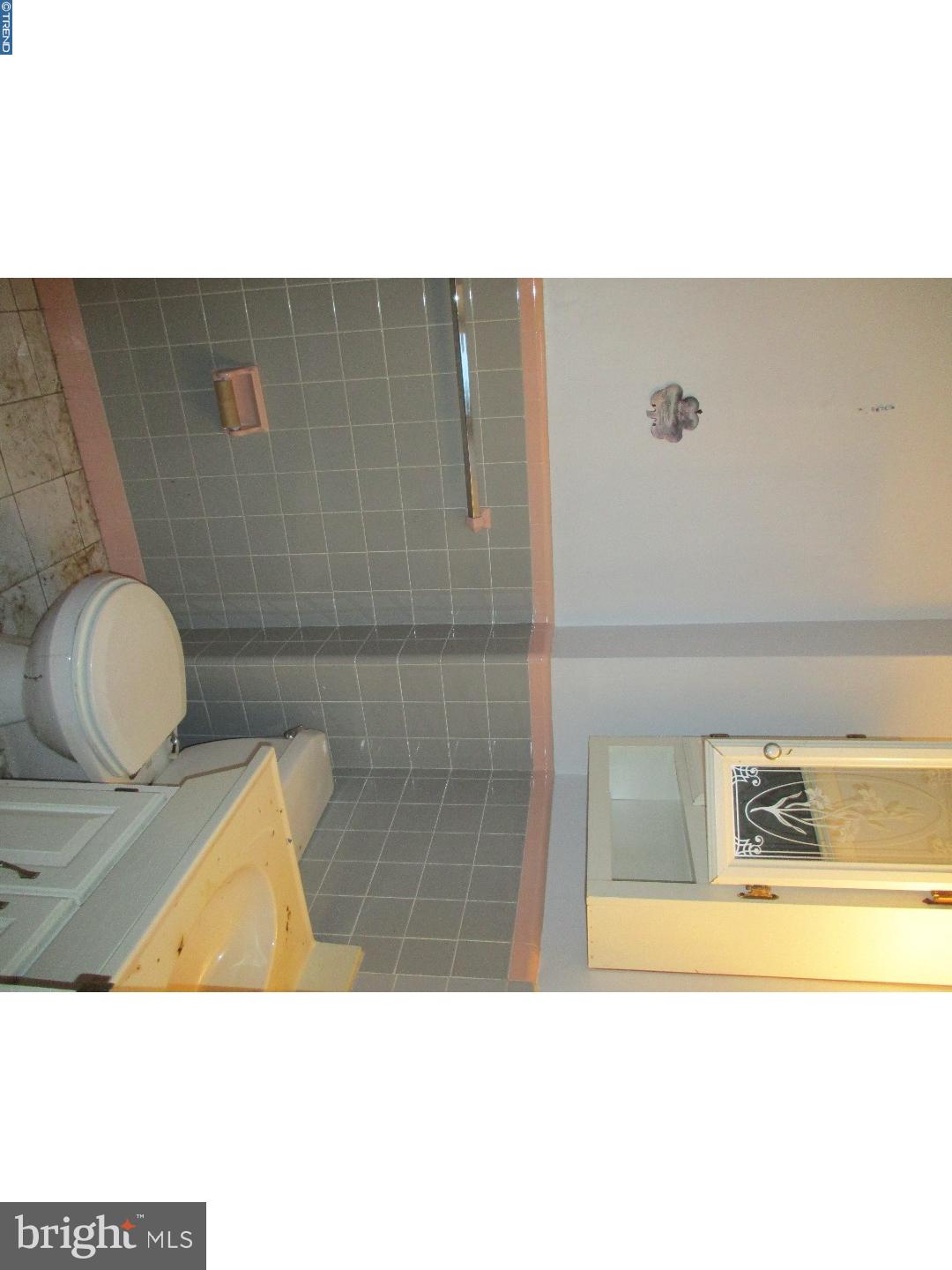 1129 Ripley Street Philadelphia, PA 19111 - Photo 5 of 21 Gallery Image 5