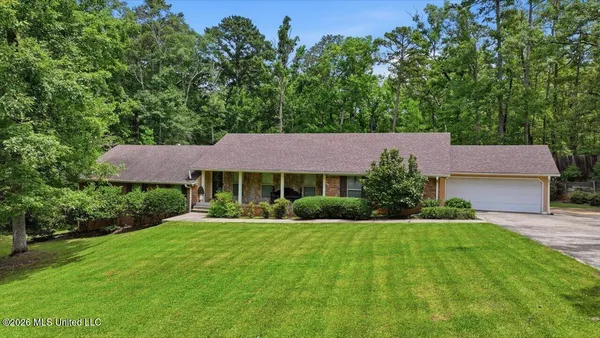 $399,900 | 5 Rochelle Drive, Brandon, MS 39047