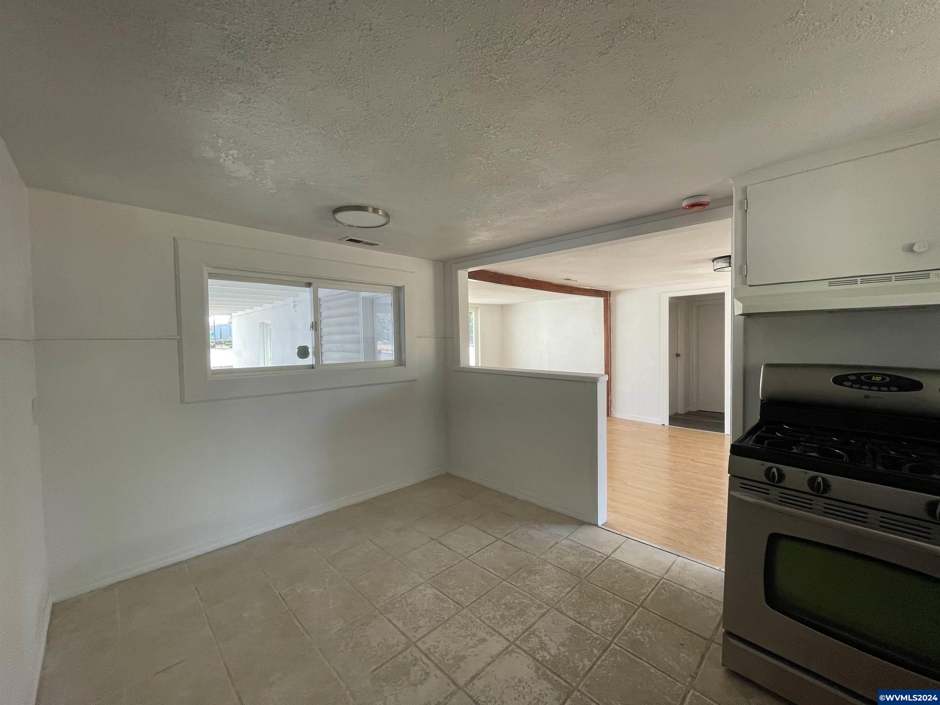 3705 Knox Butte Road East Albany, OR 97322 - Photo 10 of 21 Gallery Image 10