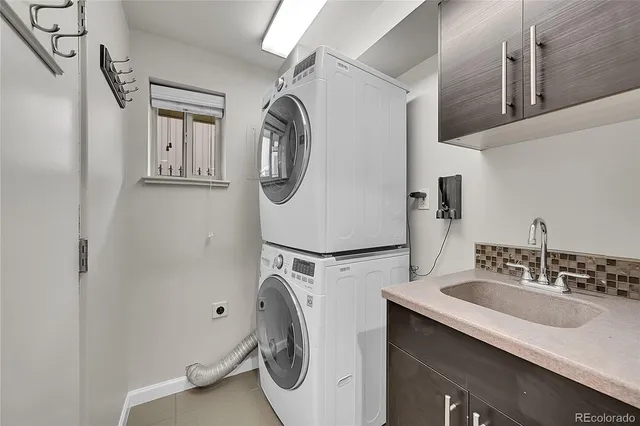 $845,000 | 170 South Holly Street, Denver, CO 80246