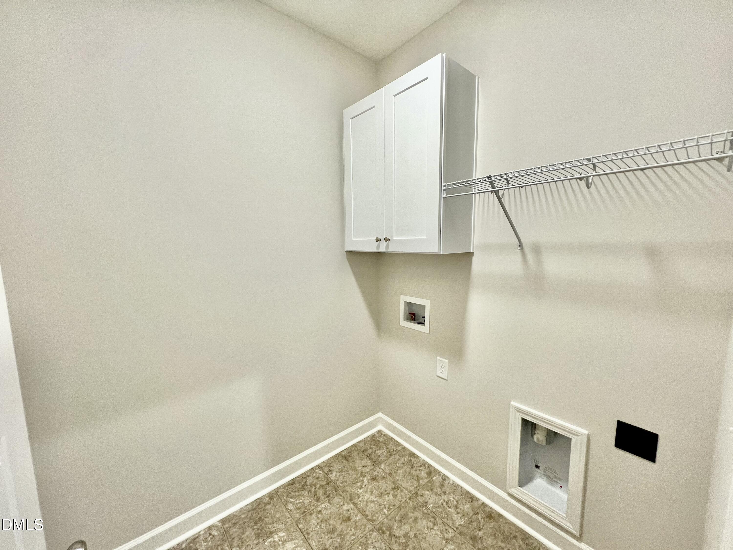 711 Polly Watson Road Fremont, NC 27830 - Photo 17 of 21 a view of walk in closet with window