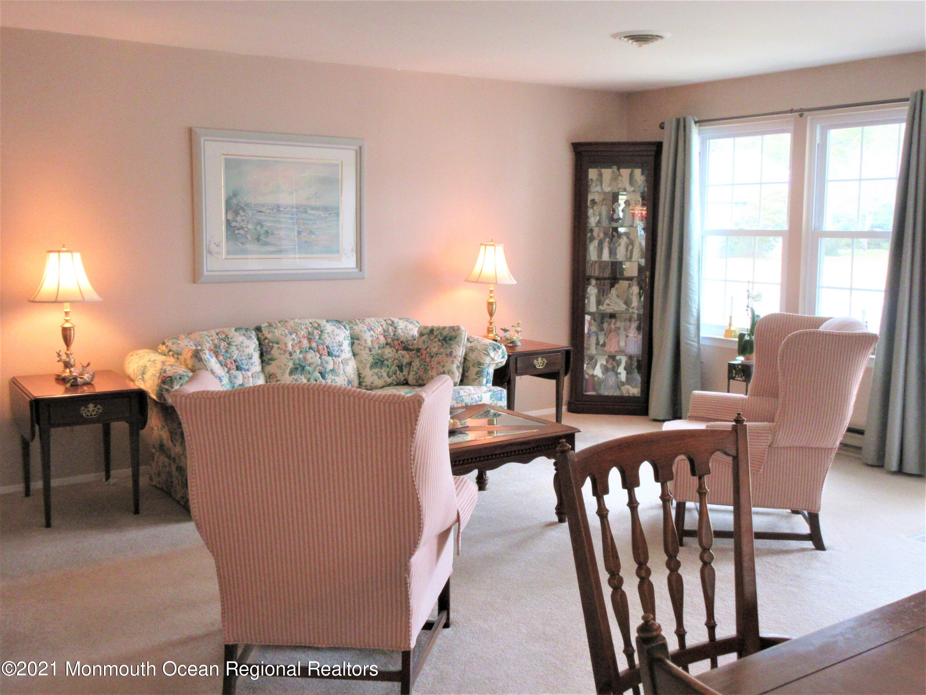 47 A Medford Road Whiting, NJ 08759 - Photo 6 of 17 IMG_1133