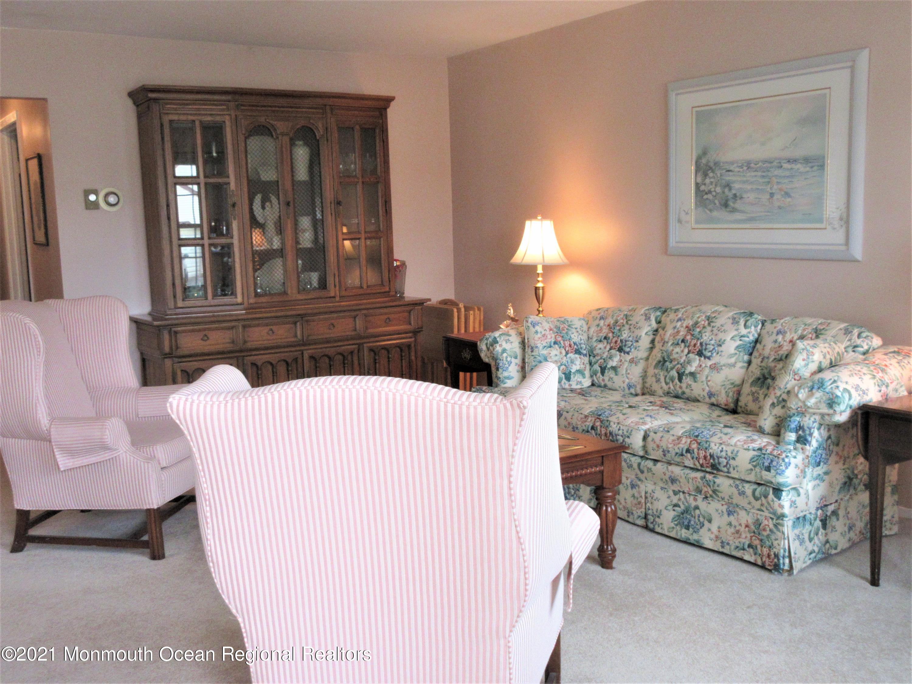 47 A Medford Road Whiting, NJ 08759 - Photo 7 of 17 IMG_1132