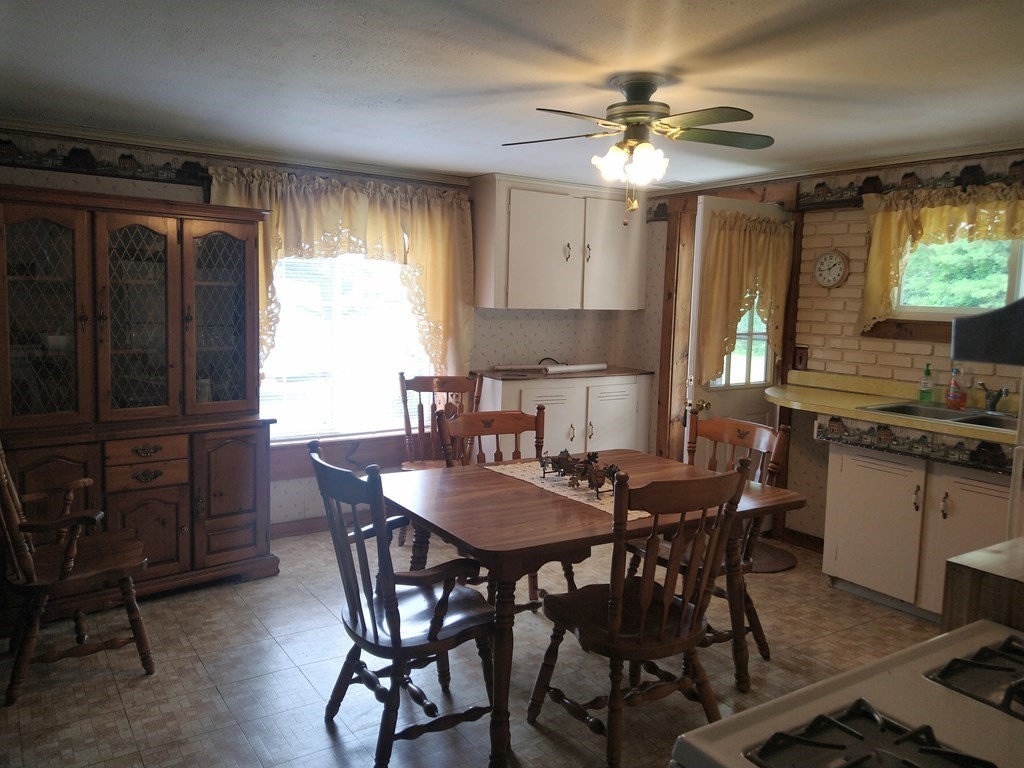 91 Greenwich Road Ware, MA 01082 - Photo 4 of 25