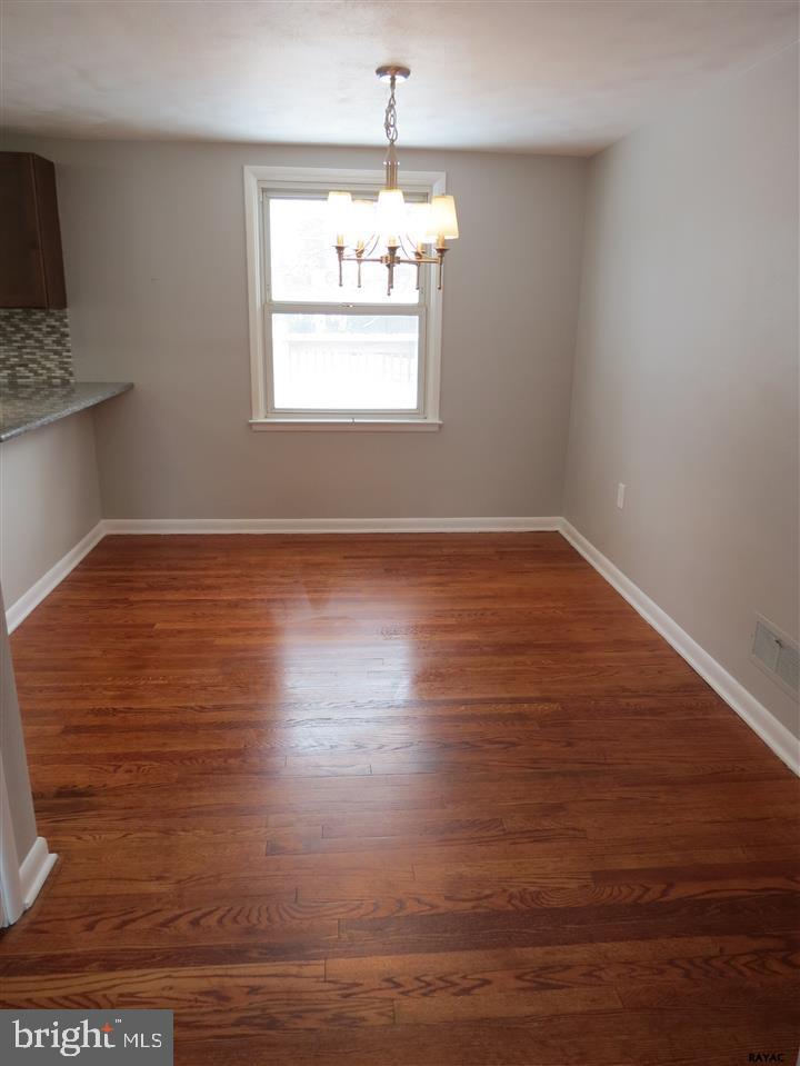 2301 Derry Road York, PA 17408 - Photo 7 of 34