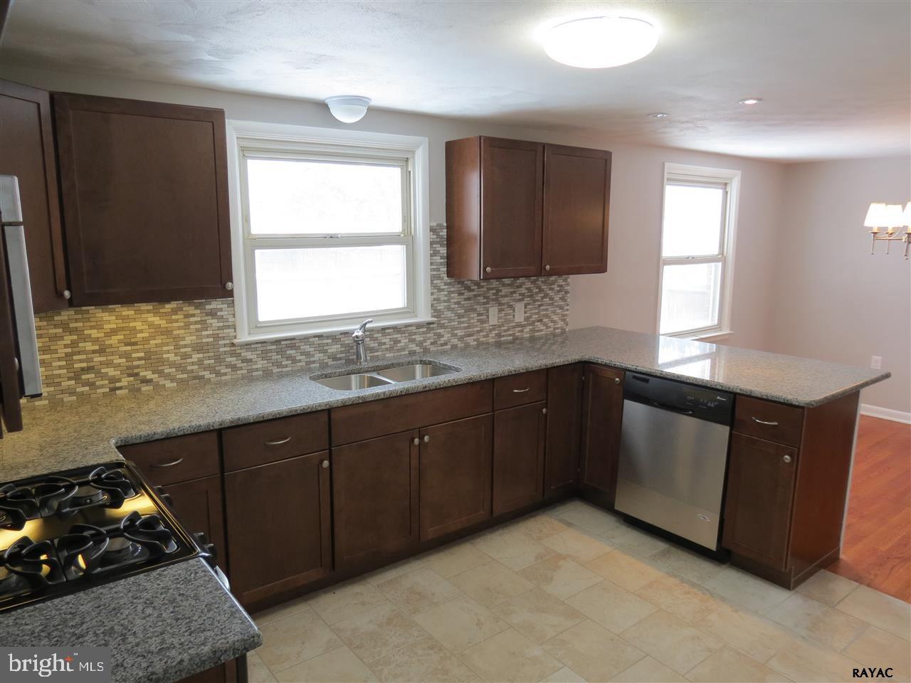 2301 Derry Road York, PA 17408 - Photo 10 of 34