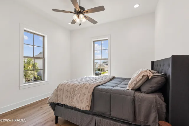 $199,000 | 905 Broyles Lane, Unit 401, Youngsville, LA 70592