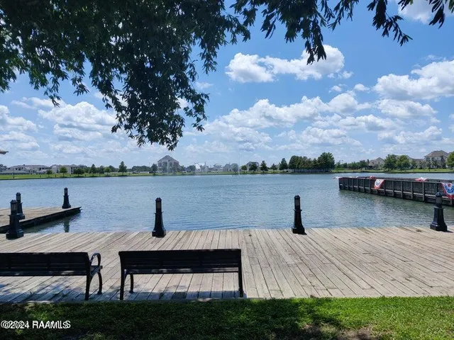 $199,000 | 905 Broyles Lane, Unit 401, Youngsville, LA 70592