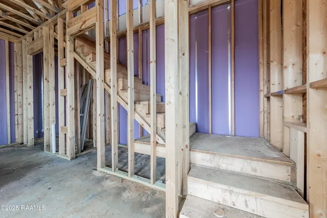 $199,000 | 905 Broyles Lane, Unit 401, Youngsville, LA 70592