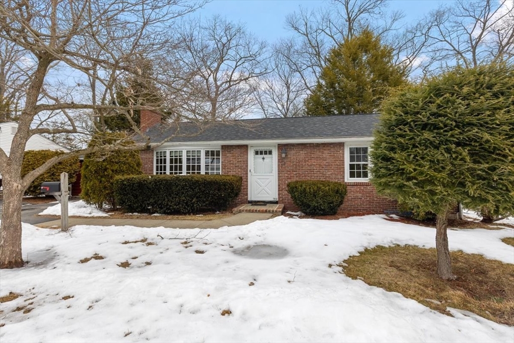 110 Kimball Road Dedham, MA 02026 - Photo 2 of 33 Gallery Image 2