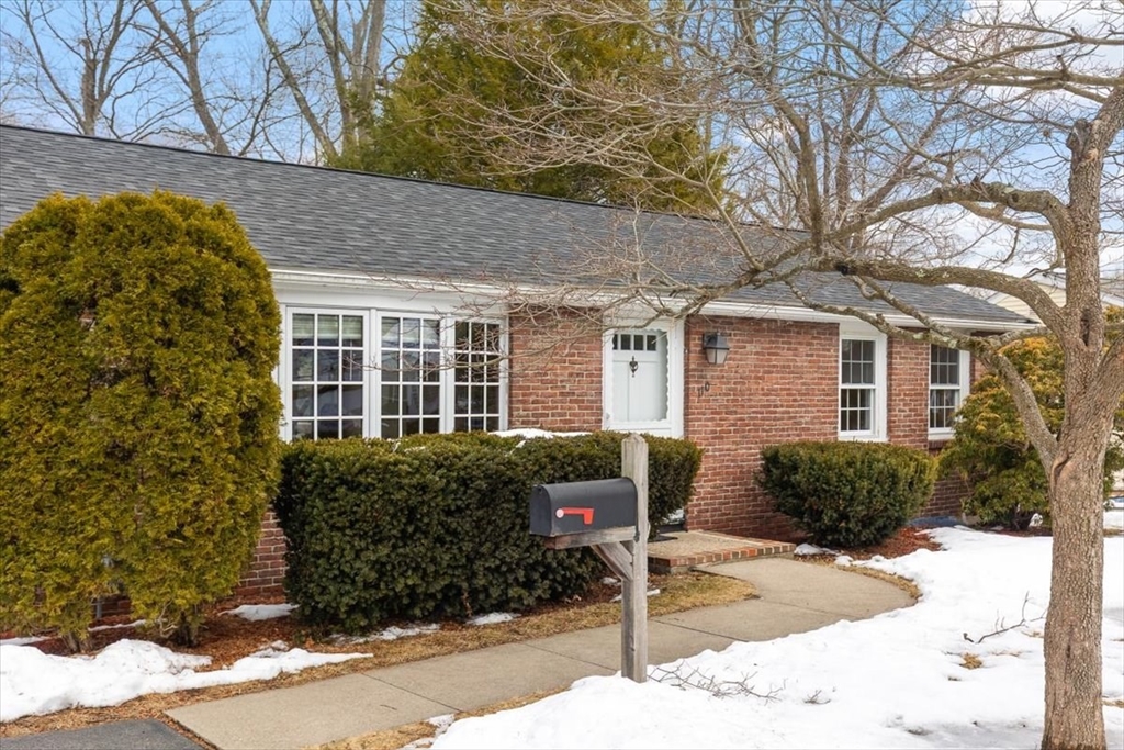 110 Kimball Road Dedham, MA 02026 - Photo 3 of 33 Gallery Image 3