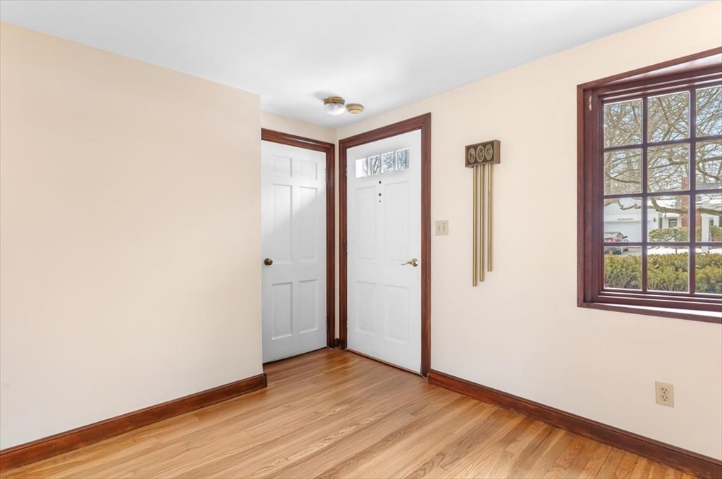 110 Kimball Road Dedham, MA 02026 - Photo 5 of 33 Gallery Image 5