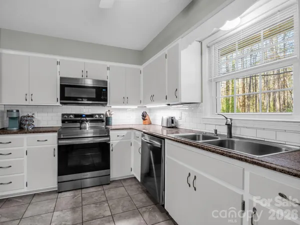 $249,900 | 101 Boyd Drive, Unit 2A, Flat Rock, NC 28731