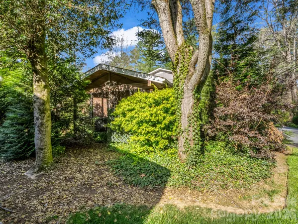 $249,900 | 101 Boyd Drive, Unit 2A, Flat Rock, NC 28731